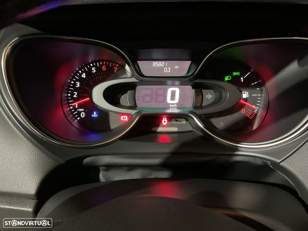 Renault Captur 1.0 TCe Exclusive - 24