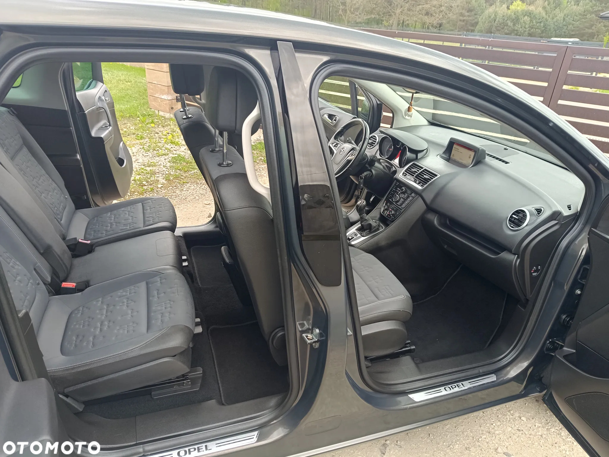 Opel Meriva 1.4 T Design Edition - 26