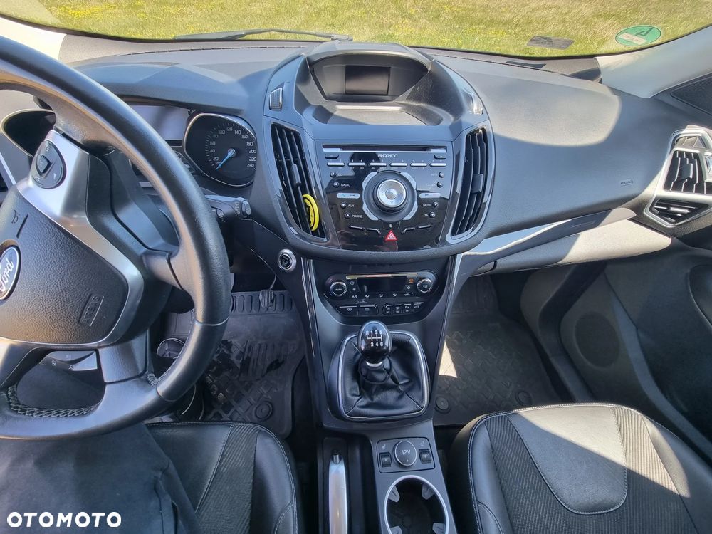Ford Kuga ver-2-0-tdci-fwd-titanium - 15