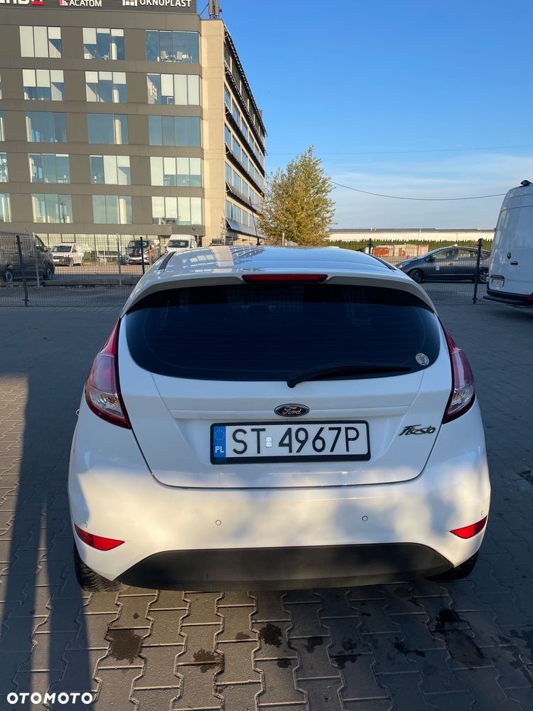 Ford Fiesta 2016 photo 2