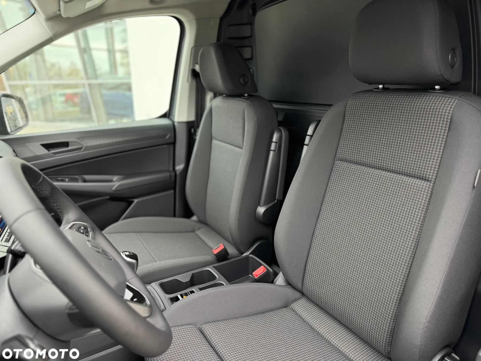 Volkswagen Caddy Maxi Cargo - 16