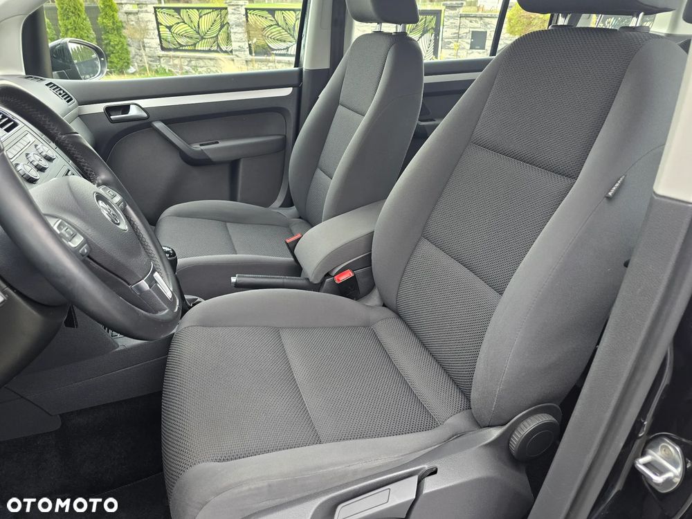 Volkswagen Touran 1.6 TDI DPF Trendline - 16