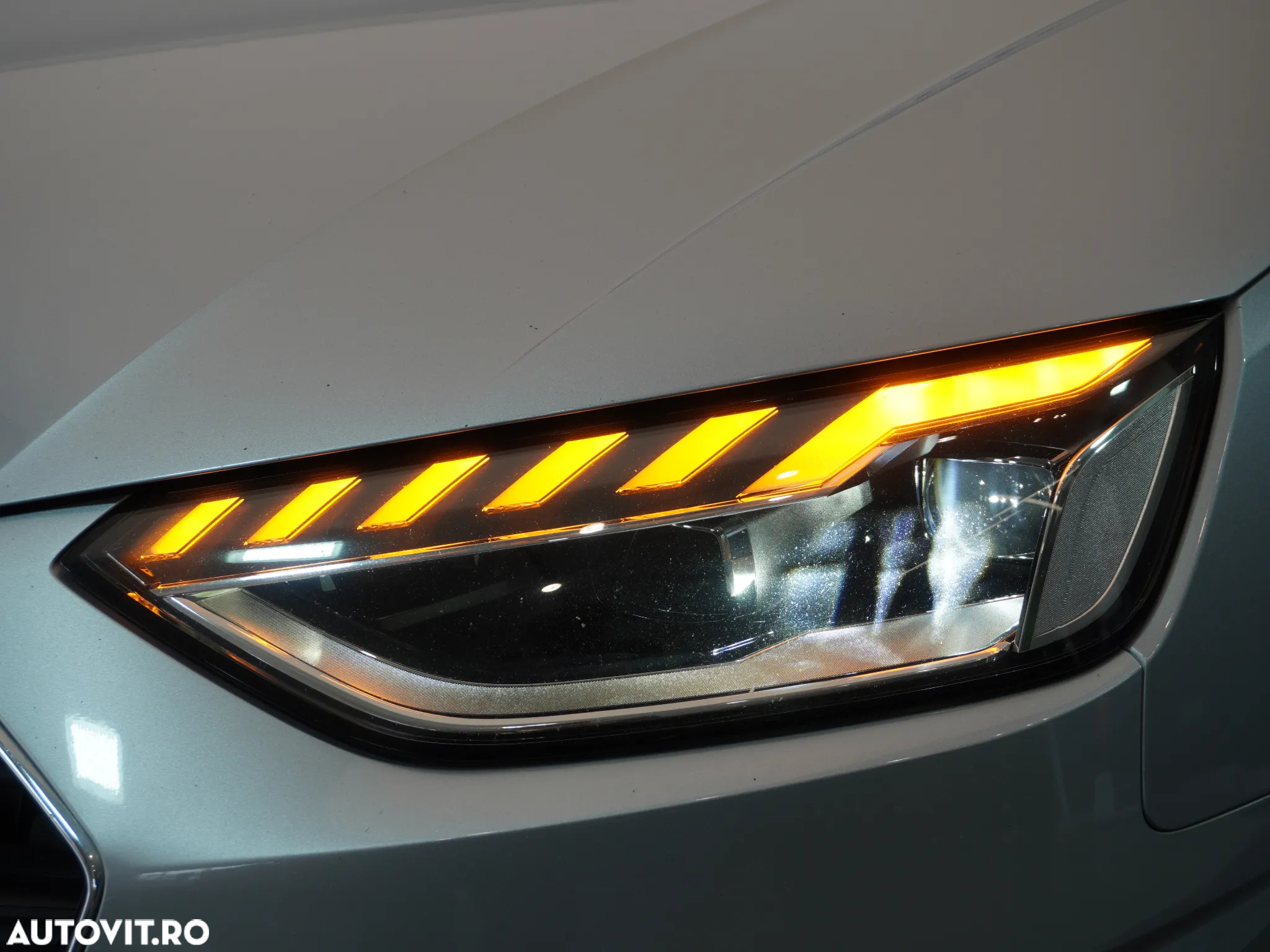 Audi A4 30 TDI S tronic advanced - 12