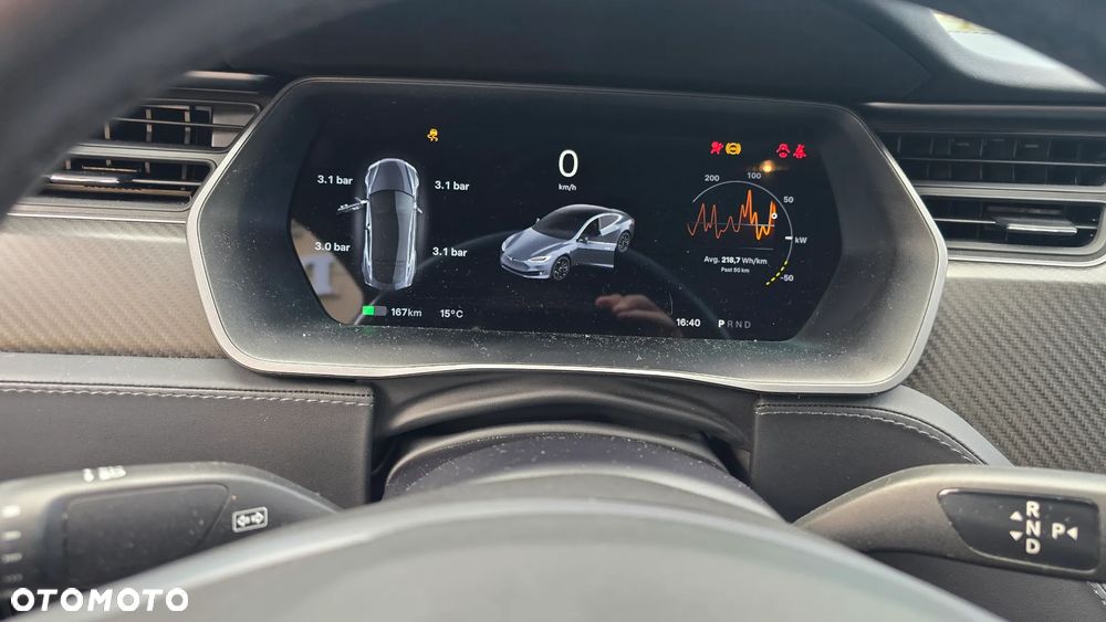 Tesla Model S - 24