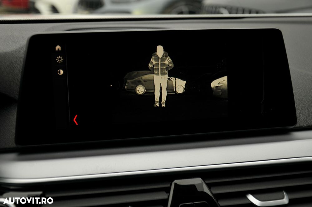 BMW Seria 5 525d AT - 12