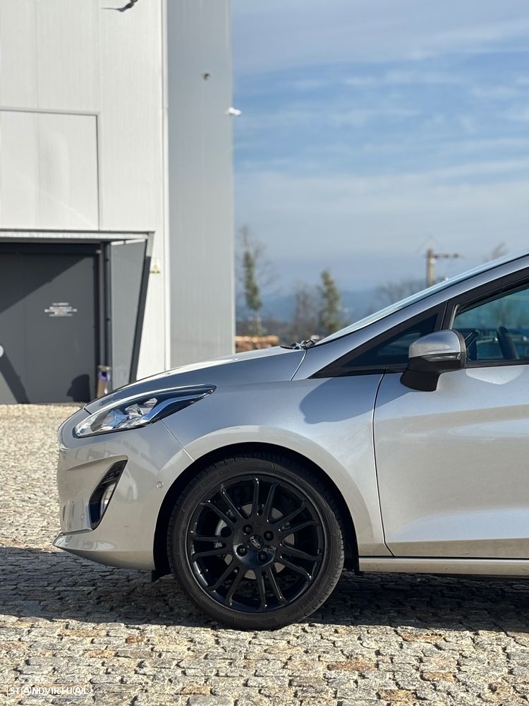 Ford Fiesta - 2