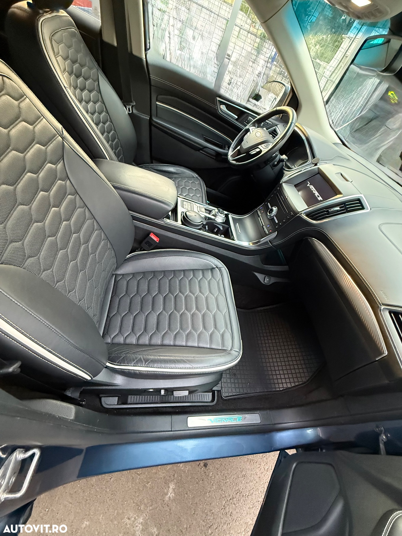 Ford Edge 2.0 Panther A8 AWD Vignale - 8