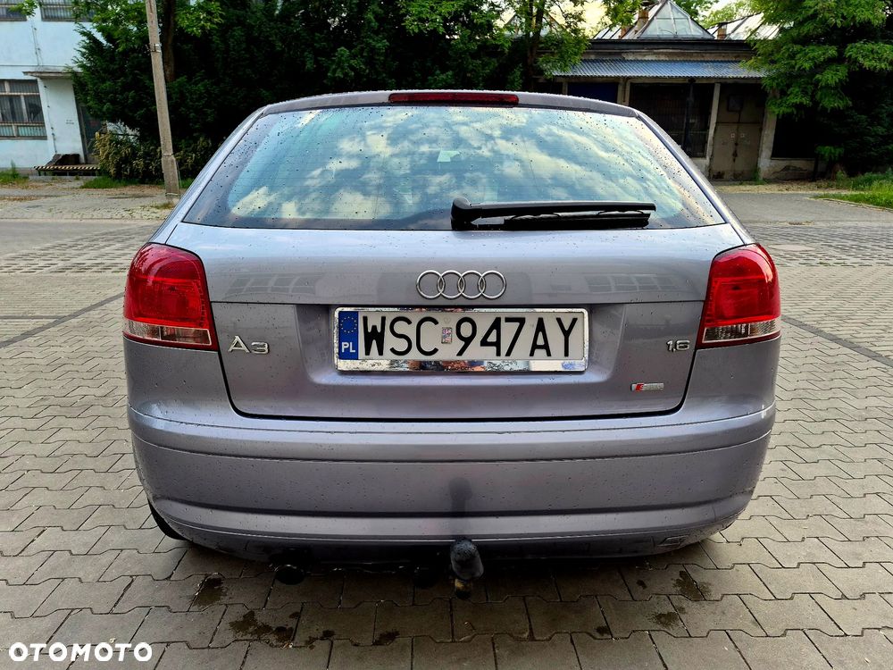 Audi A3 3-drzwiowe 1.6 Ambition - 15