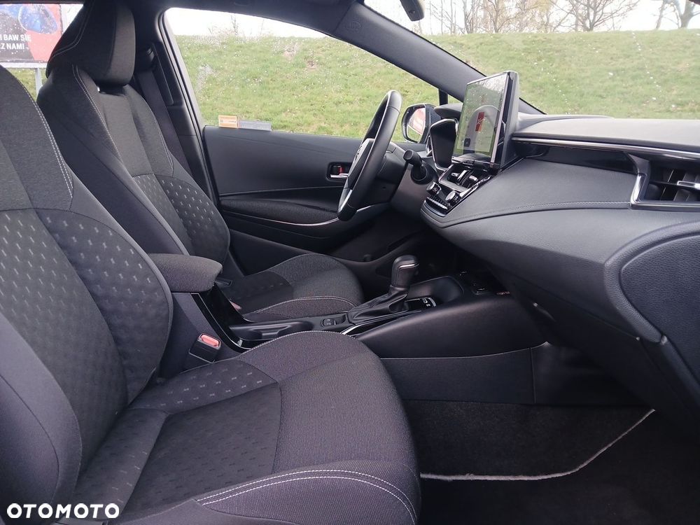 Toyota Corolla 1.8 Hybrid Comfort - 13