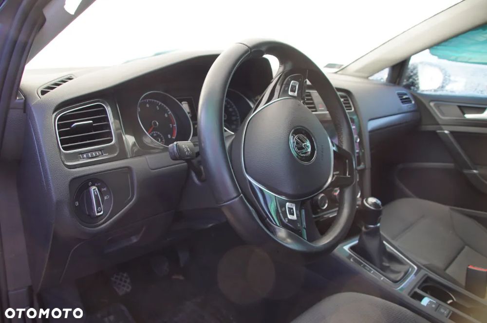 SKUP AUT MOTOCYKLI MASZYN ROLNICZYCH 692324777 ZŁOMOWANIE STACJA DEMONTAŻU POJAZDÓW AUTOSTROISZ LIPNO POJAZD NA CZĘŚCI GOLF 7 1.4 TSI 150 KM CZDA SKRZYNIA RSW LAKIER LR7H - 7