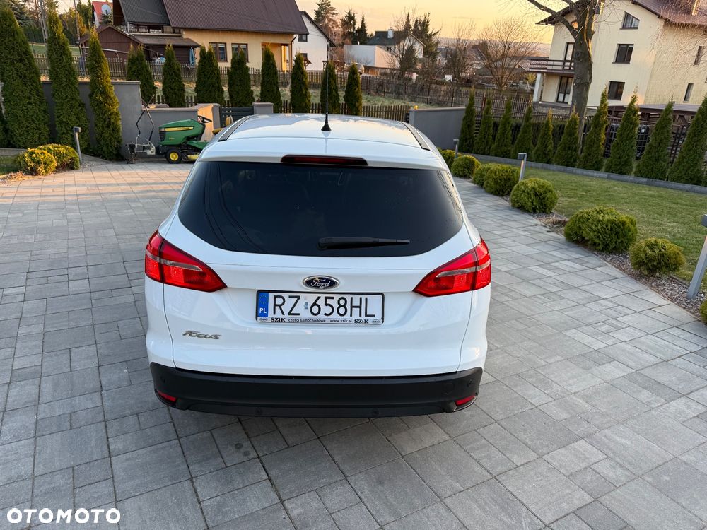 Ford Focus SW 1.5 TDCi DPF S&S - 8