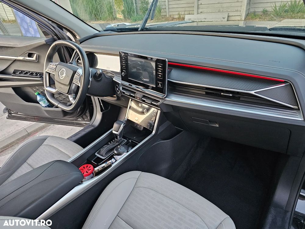 SsangYong Torres 1.5 GDI Turbo AT6 Premium - 16