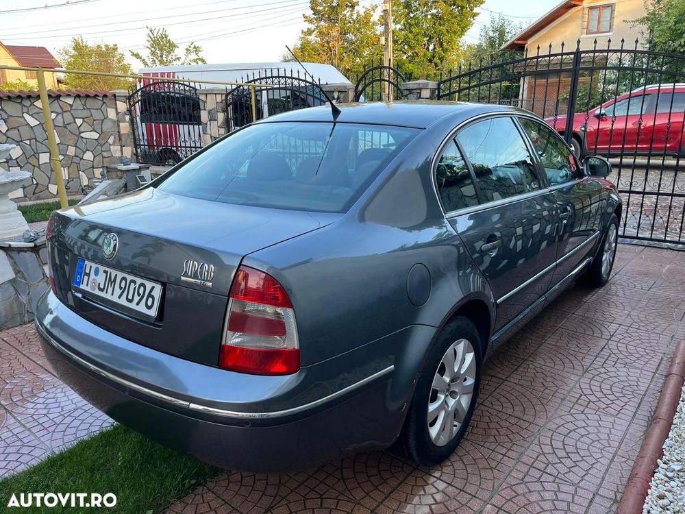 Skoda Superb 2.0 TDI Comfort - 17