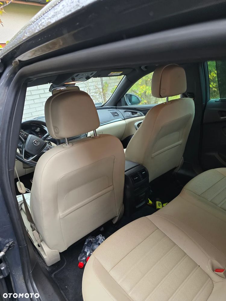 Opel Insignia - 13