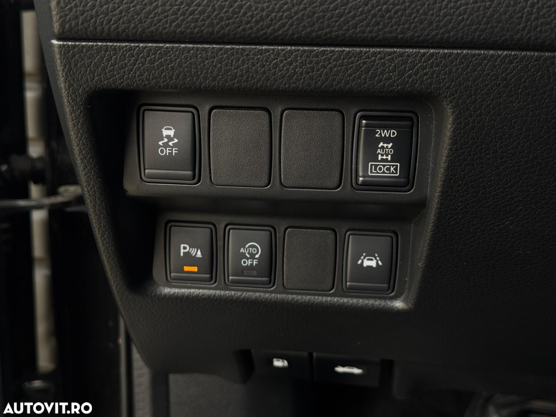 Nissan Qashqai 1.6 DCI Start/Stop 4X4-i Tekna - 12