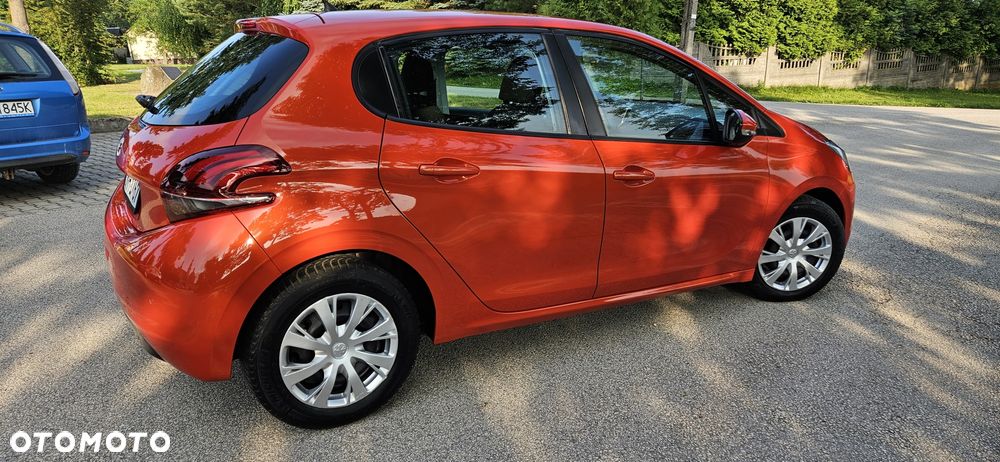 Peugeot 208 - 4