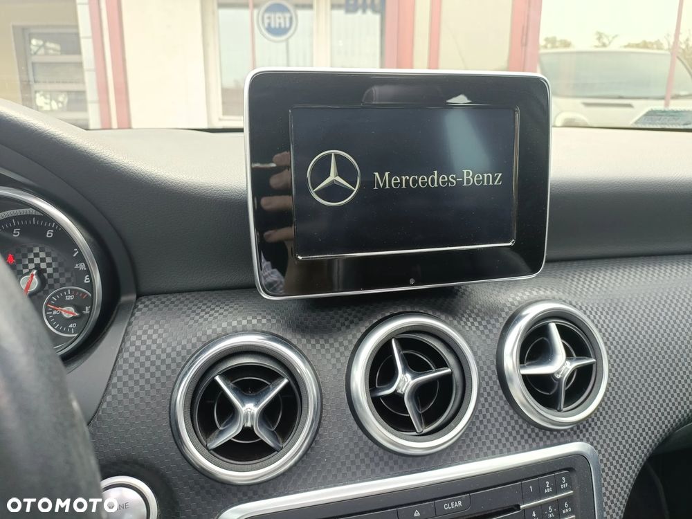 Mercedes-Benz Klasa A 180 Urban - 9
