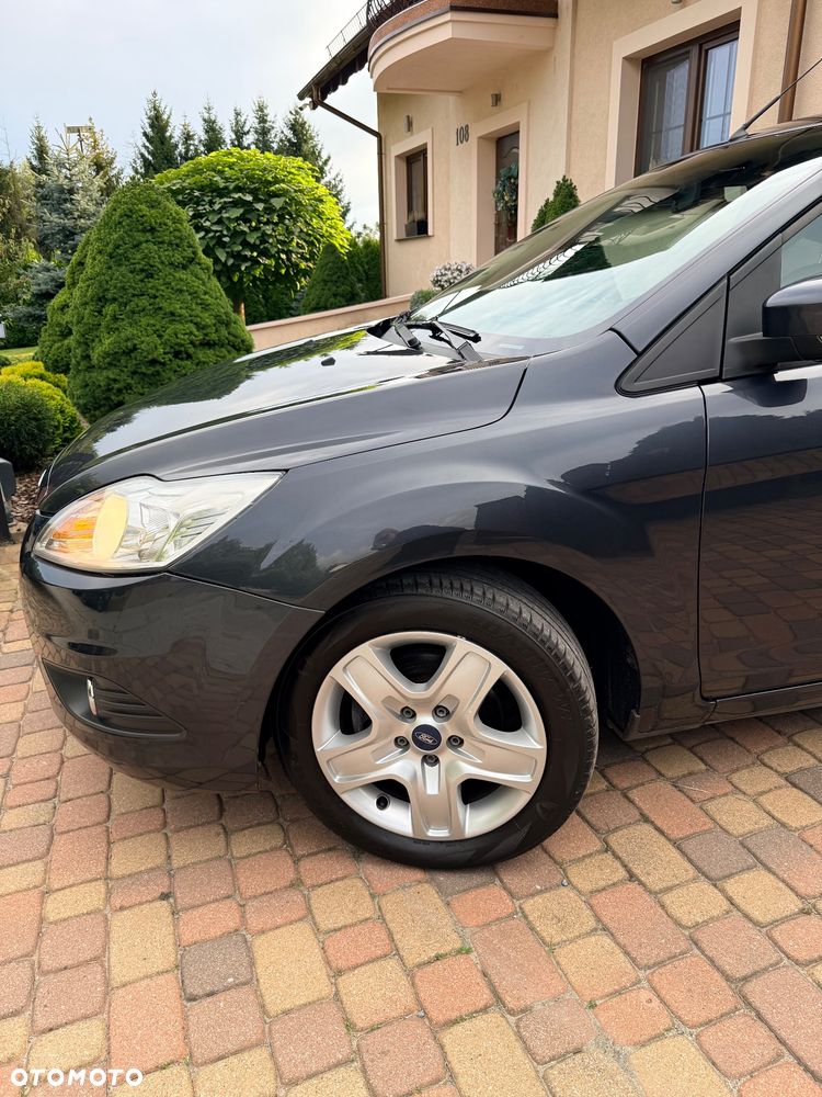 Ford Focus 1.6 16V Trend - 16