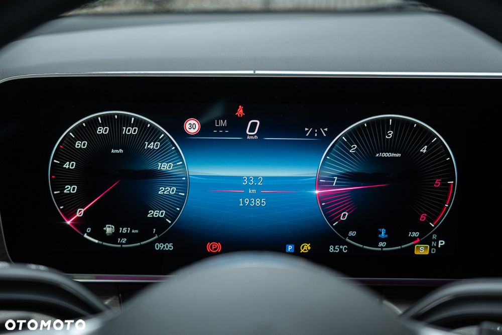 Mercedes-Benz Klasa V 300 d Avantgarde 9G-Tronic (d³ugi) - 19