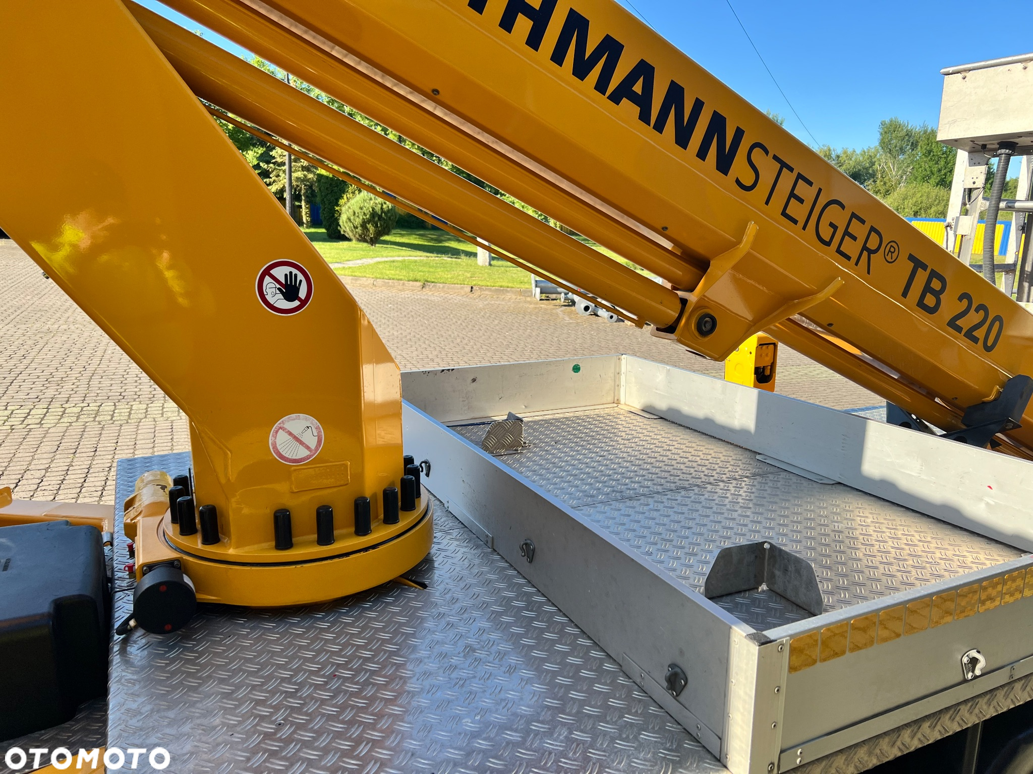 Ruthmann TB220 Renault Maxity - 11