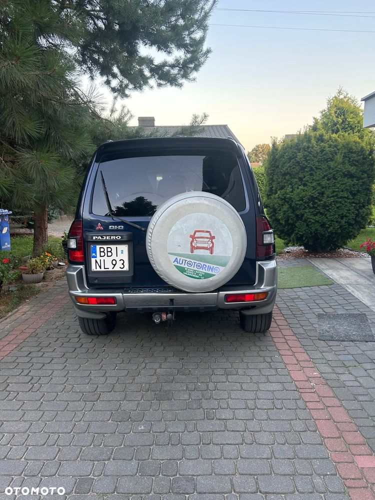 Mitsubishi Pajero - 4