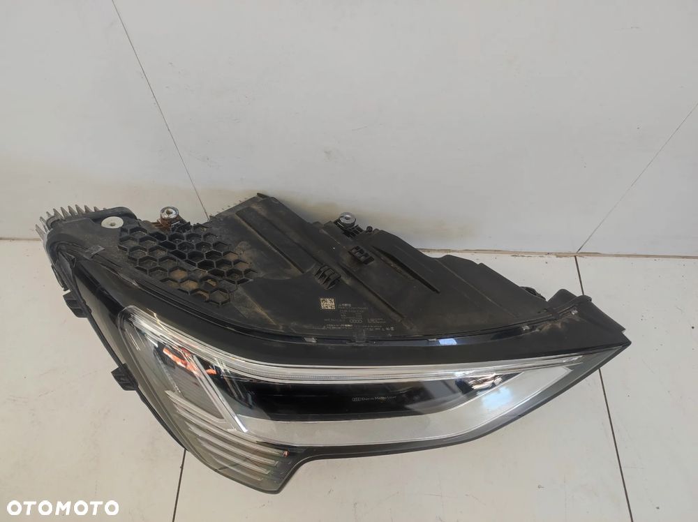 Lampa reflektor full led prawy przód eu Audi Q8 e-tron etron lift - 4