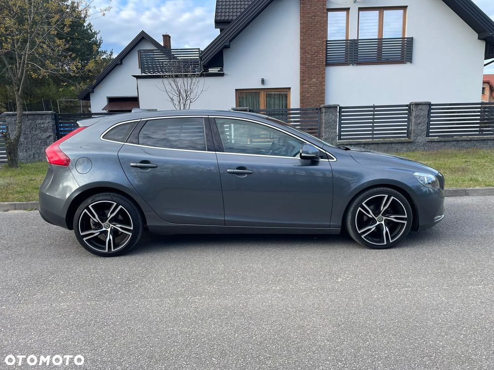 Volvo V40 D2 Summum - 4