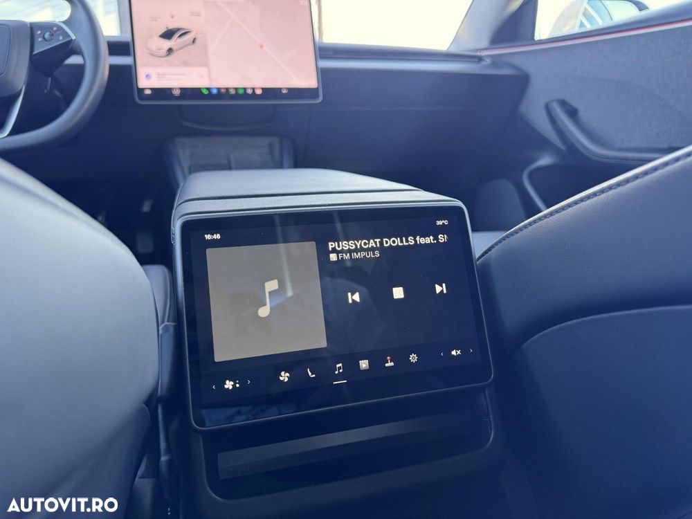 Tesla Model 3 - 17