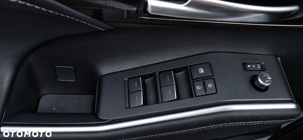 Toyota Highlander 2.5 Hybrid Executive - 9
