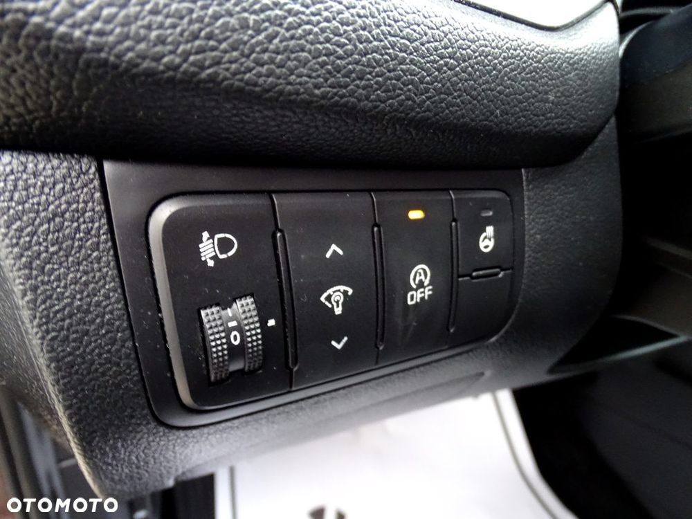 Kia Ceed 1.6 GDI Dream Team Edition - 10