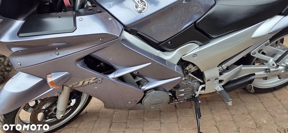 Yamaha FJR - 31