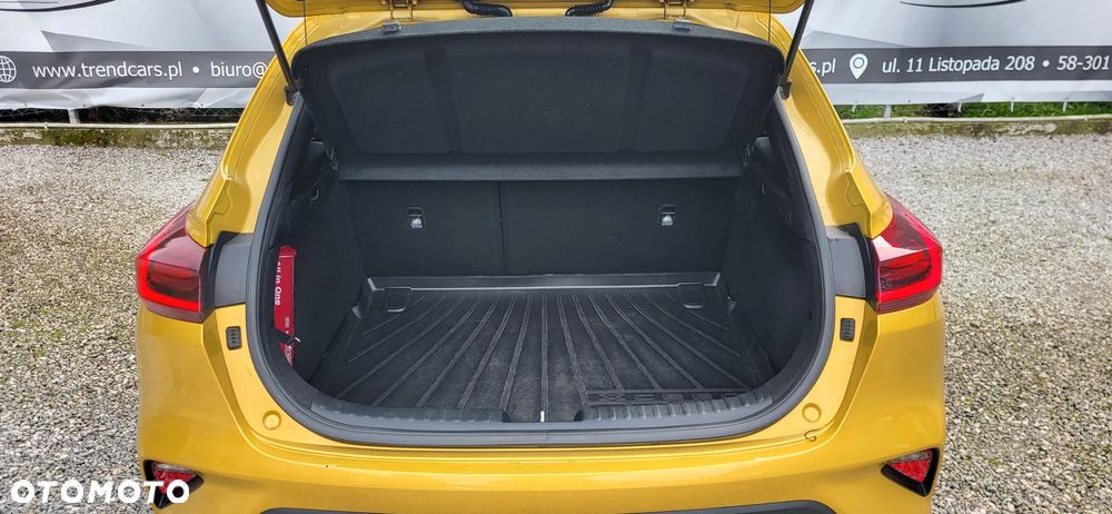 Kia XCeed 1.6 CRDi Eco-Dynamics+ (48V Mild-Hybrid) VISION - 24