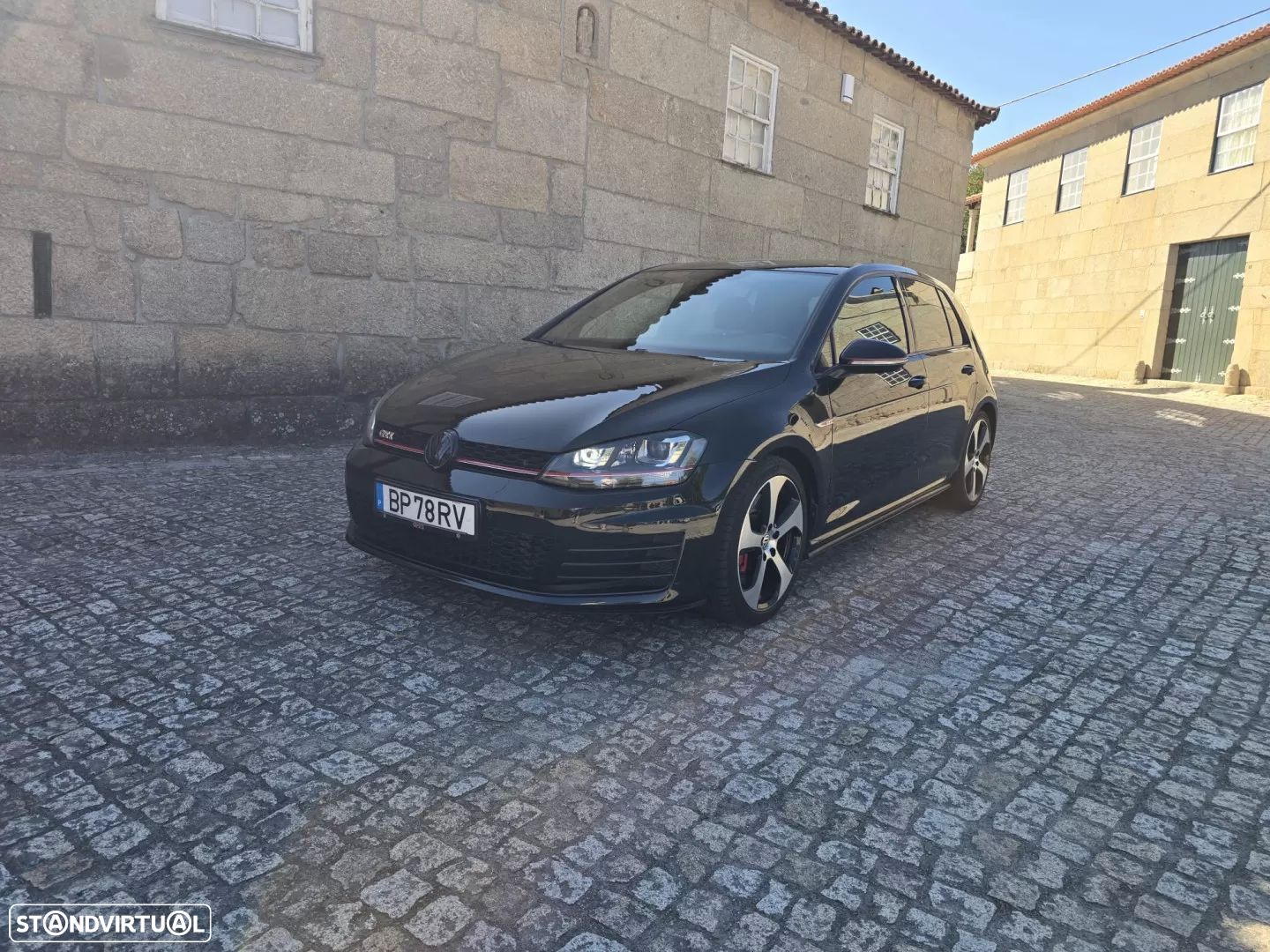 VW Golf 2.0 TSi GTi Performance - 1