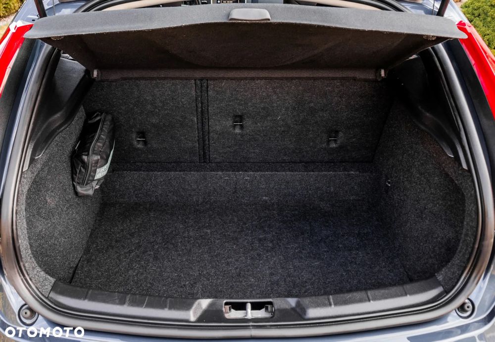 Volvo V40 T2 Drive-E Momentum - 30