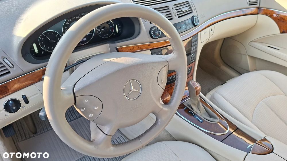 Mercedes-Benz Klasa E 200 Kompressor Automatik Elegance - 18