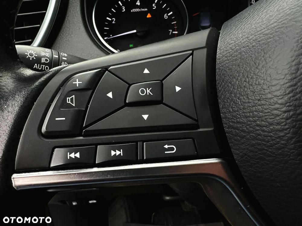 Nissan Qashqai 1.3 DIG-T Tekna+ DCT - 24