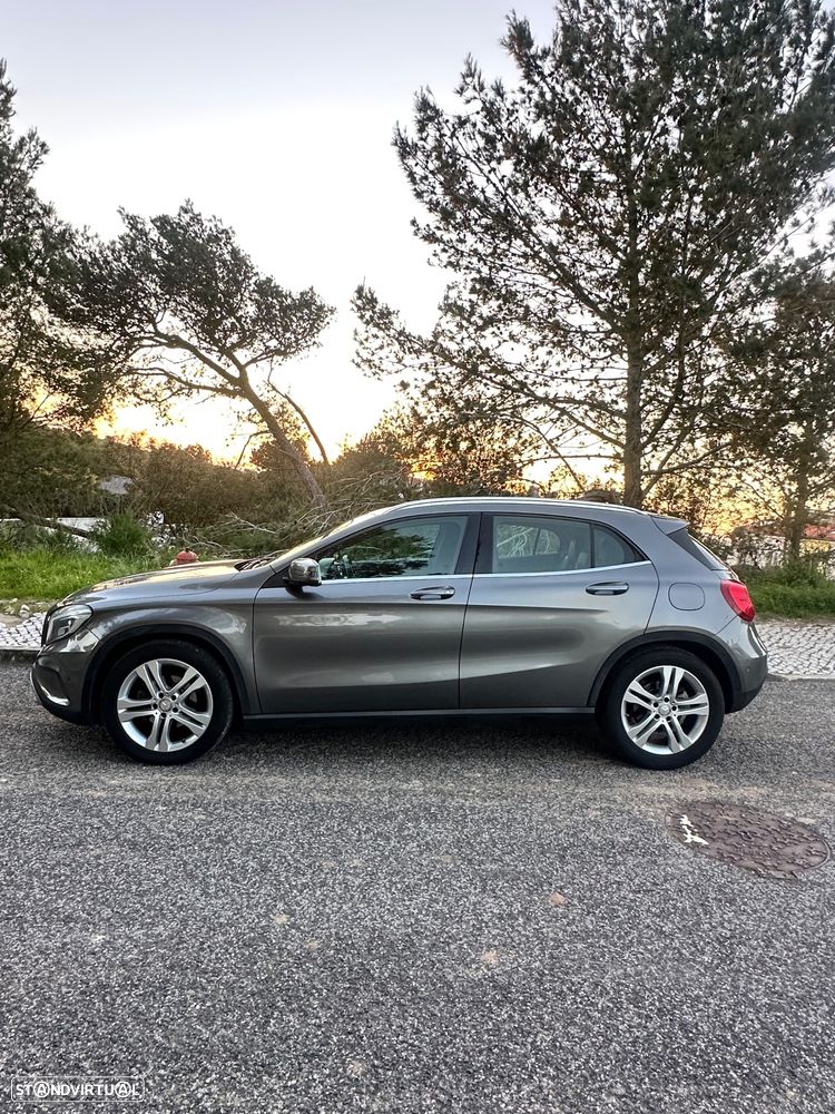 Mercedes-Benz GLA 180 (CDI) d Urban - 14