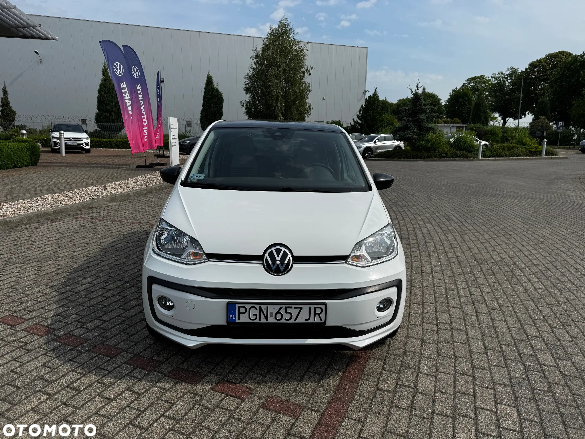 Volkswagen up! 1.0 Black Style - 5