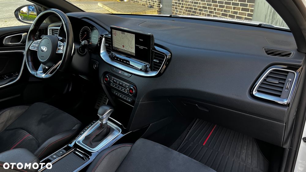 Kia ProCeed 1.6 T-GDI DCT7 OPF GT - 32