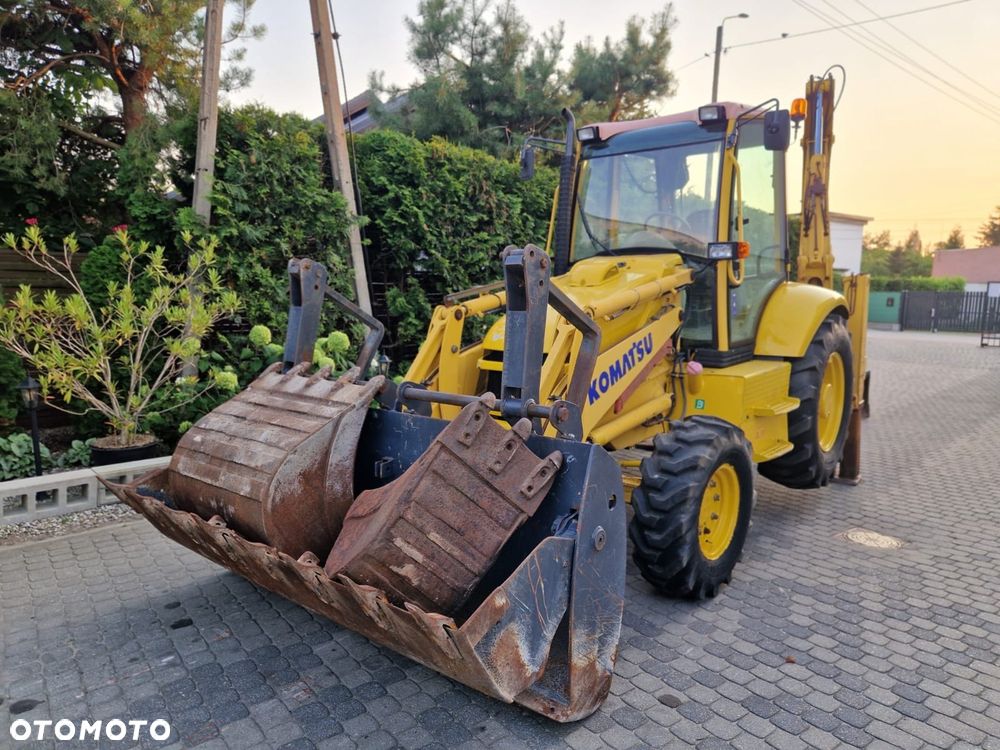 Komatsu WB 93R - 26