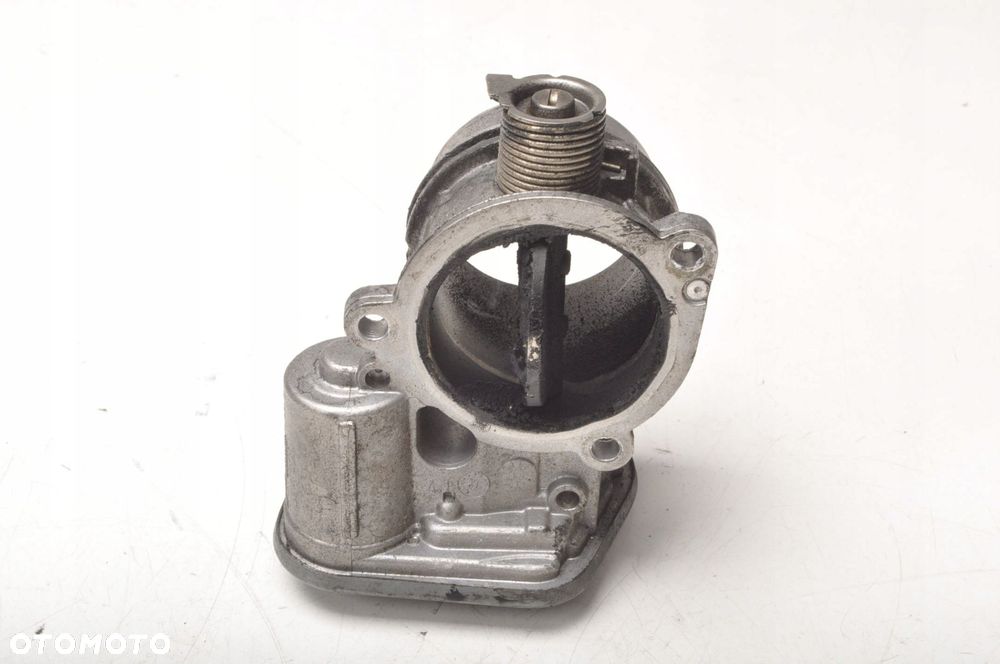 BMW E90 E91 2.0D PRZEPUSTNICA 780437304 - 1