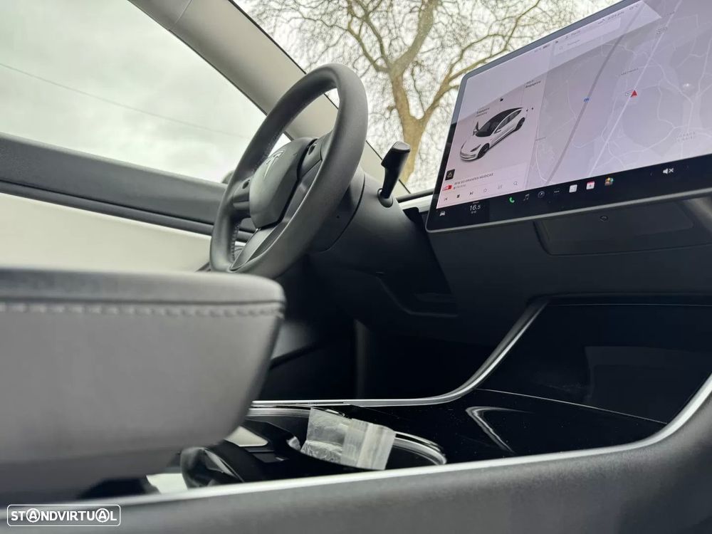 Tesla Model 3 Standard Range Plus RWD - 28