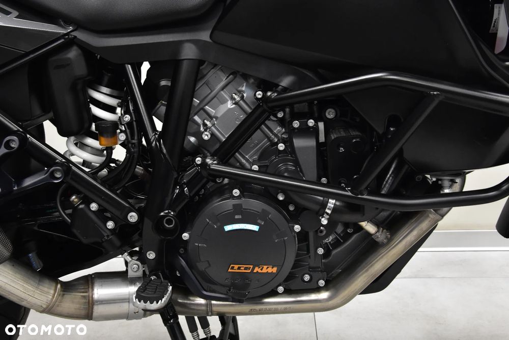 KTM Super Adventure - 26