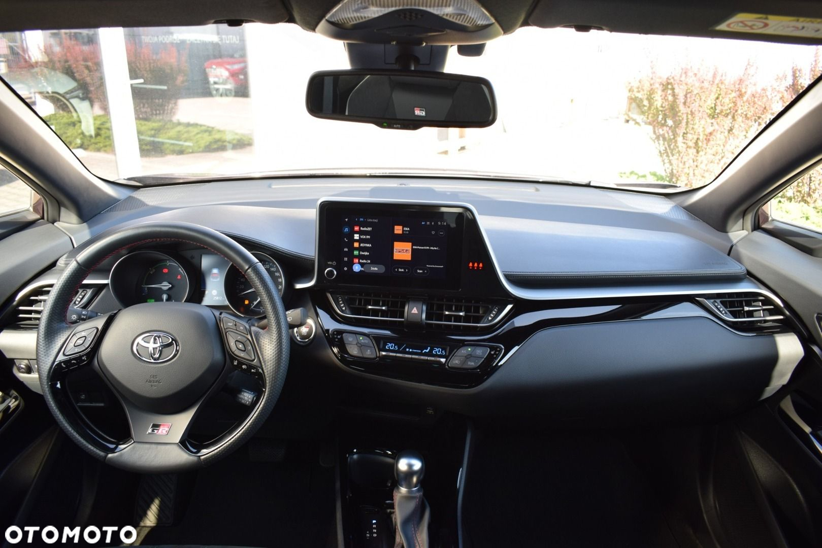 Toyota C-HR - 15
