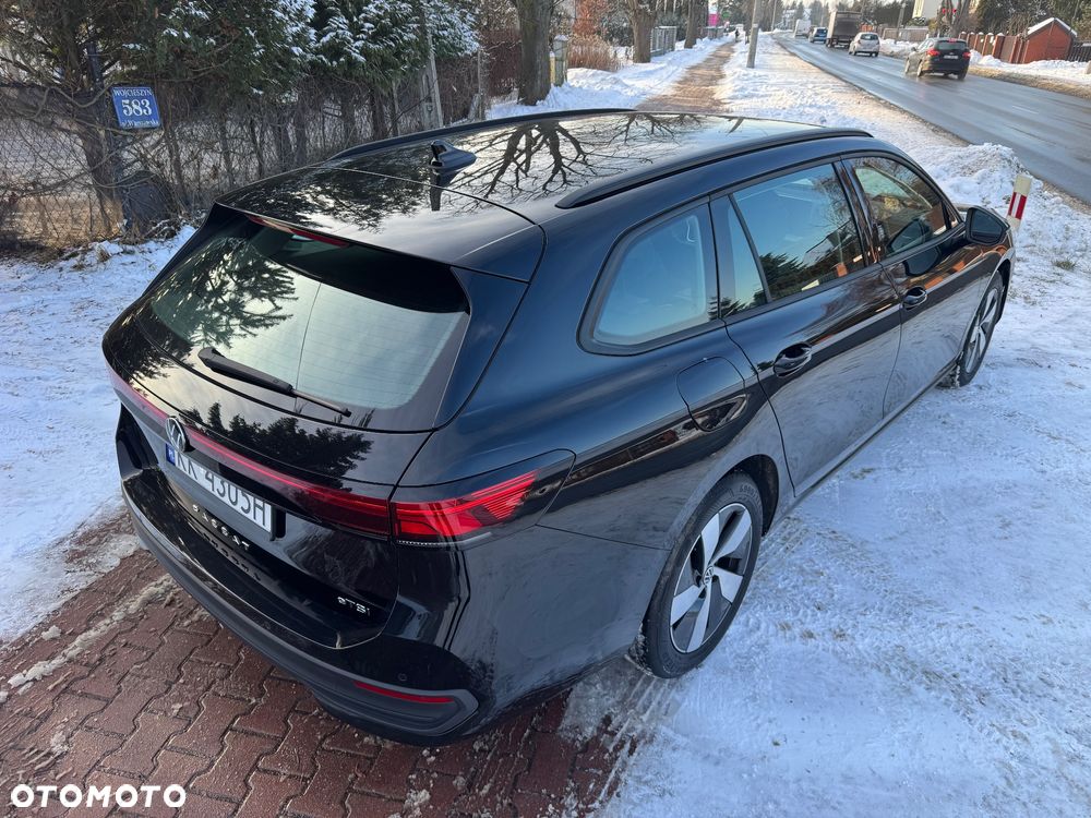 Volkswagen Passat - 13