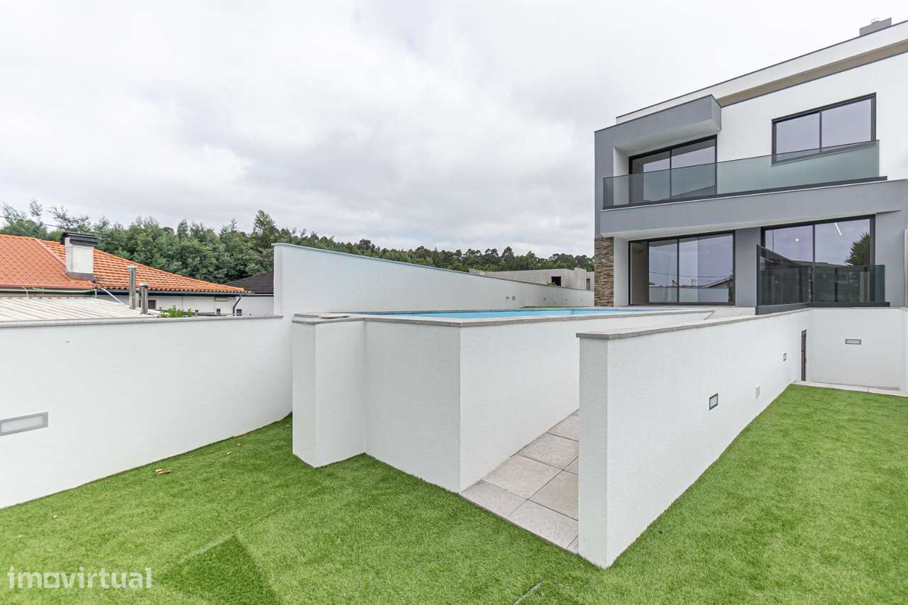 Esta extraordinária moradia T3+1 de arquitetura contemporânea - Grande imagem: 3/40