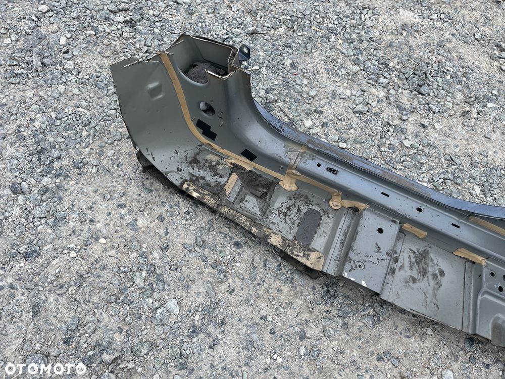 Ćwiartka prawa słupek próg Ford Kuga III - 5