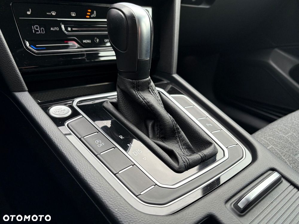 Volkswagen Passat 1.5 TSI EVO Business DSG - 27