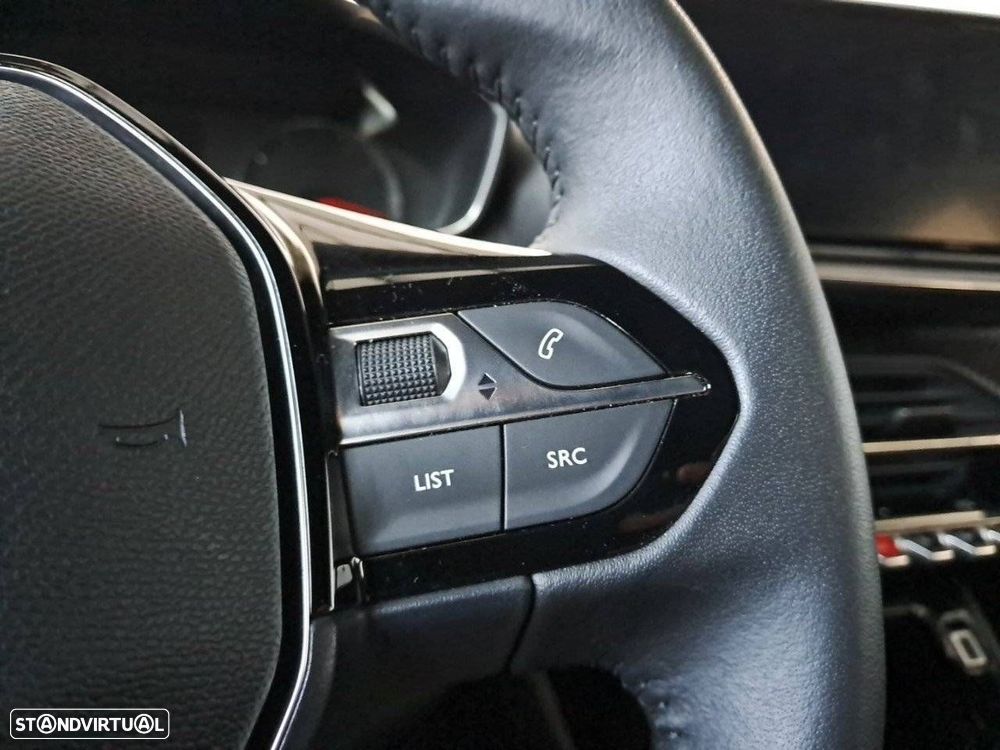 Peugeot 2008 1.2 PureTech Style - 17