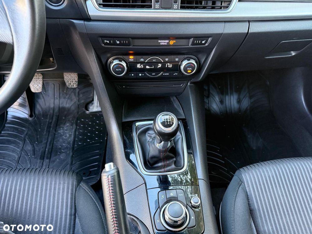 Mazda 3 - 17